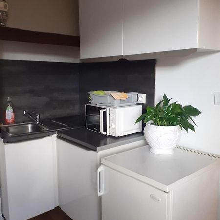 Appartement 2 Chambres A Lesigny Экстерьер фото