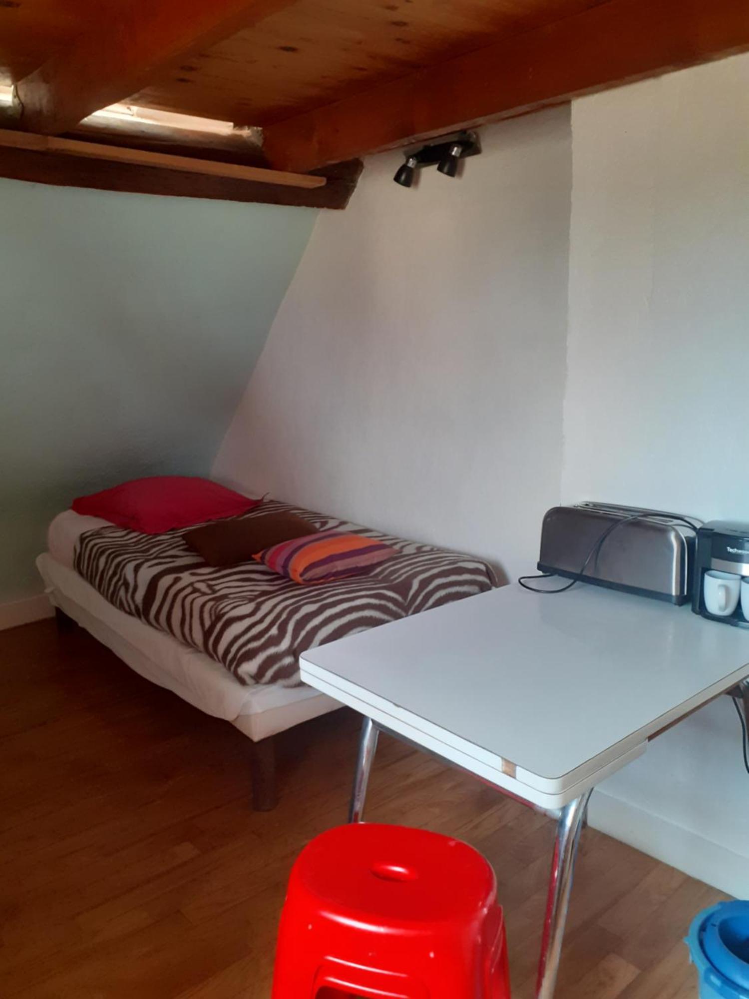 Appartement 2 Chambres A Lesigny Номер фото